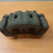 Суппорт тормозной передний левый Mitsubishi Mitsubishi i оригинальный номер MR370775
