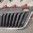 решетка радиатора Skoda Fabia оригинальный номер 5J0 853 668 C