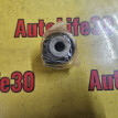 Сайлентблок переднего рычага Mitsubishi Eclipse оригинальный номер MR369795