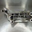 Кронштейн опоры двигателя правый Volkswagen Golf Volkswagen Golf  
