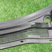 Решетка под лобовое стекло (жабо) Mitsubishi Mitsubishi i оригинальный номер MR971425