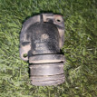 Корпус термостата фланец Volkswagen Sharan 1 1.9 Volkswagen Passat оригинальный номер 037121121A