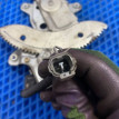 Передний правый стеклоподъемник Toyota Hilux  1991 Toyota 4runner оригинальный номер 8571035070