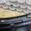 Накладка замка багажника Toyota RAV 4 IV (CA40)  оригинальный номер 64716-42020