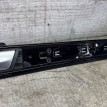 Накладка задней правой двери Touareg NF с ручкой Volkswagen Touareg оригинальный номер 7p6867420