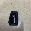 Ключ Toyota Camry VIII (XV70) Рестайлинг – седан  оригинальный номер 89904-33G60