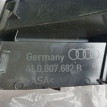 Рамка фары противотуманной правой Ауди audi Q7 4L Audi 200 оригинальный номер 4L0807682B