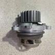 Помпа водяная Audi A4 2002 г Audi 200 оригинальный номер CW0193