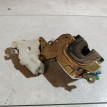 Замок двери передней левой Nissan Pulsar оригинальный номер 8055361U61