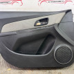 Обшивка двери передней левой Chevrolet Cruze J300 Chevrolet Cruze оригинальный номер 96957313