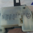 Замок лючка бензобака Volkswagen Touareg (GP) I Volkswagen Touareg оригинальный номер 1J0810773D