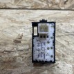 Кнопка стеклоподъемника Toyota Land Cruiser 200 Series  оригинальный номер 84810-33120