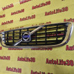 Решетка радиатора Volvo S40 оригинальный номер 30744915
