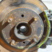 Кулак поворотный передний правый Nissan Bluebird оригинальный номер 400140E000