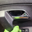 Обшивка двери передняя правая Volkswagen Polo 09-20 Volkswagen Polo оригинальный номер 6RU867012F