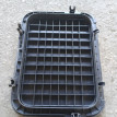 Крышка кармана днища перед Megan 2 Renault 20 оригинальный номер 8200564160