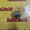 Сайлентблок заднего рычага Mitsubishi Pajero iO оригинальный номер MR418807