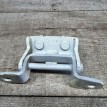 Петля двери задняя левая Nissan Qashqai J10 верх Ford Focus оригинальный номер 82401AV630