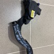 Педаль газа Volkswagen Passat 2001 г Volkswagen Passat оригинальный номер 8D1723523