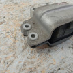 Опора двигателя левая Volkswagen Touran 2011 Volkswagen Touran 