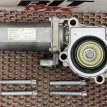 Актуатор раздатки BMW X5 оригинальный номер 27 10 2 449 709, 27 10 2 449 709, 27102449709, 2449709, 27 10 7 566 250, 27107566250, 7566250, 27 10 7 566 296, 27107566296, 7566296, 27 10 7 568 267, 27107568267, 7568267, 27 10 7 541 782, 27107541782, 7541782