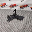 крюк капота Skoda Fabia оригинальный номер 5J0 823 480 C