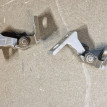 Петля двери левой верх низ Vw Polo Volkswagen Polo оригинальный номер 7N0831401