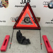 Знак аварийной остановки Audi A6 2011 Audi A6 