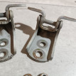 Петля двери передней Nissan Bluebird Sylphy оригинальный номер 824203J100