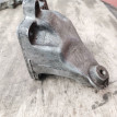 Кронштейн двигателя левый Mercedes-Benz E-класс W212/S212/C207/A207 (2009—2013) Mercedes-Benz E-klasse оригинальный номер A2722232104