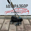 Замок двери передней правой Toyota Avensis T270 Toyota Avensis оригинальный номер 6903005130