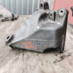 Кронштейн двигателя левый Mercedes-Benz E-класс W212/S212/C207/A207 (2009—2013) Mercedes-Benz E-klasse оригинальный номер A2722232104