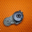 кронштейн ролика opel astra H/J Z16XER Z18XER Opel Astra оригинальный номер 55556090