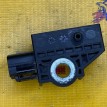 Датчик удара SRS передний Honda CR-V 3 RE Honda CR-V оригинальный номер 77930SWAE11