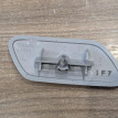 Крышка форсунки омывателя фары Toyota Prius оригинальный номер 85354-47010