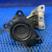 Подушка двигателя правая Volkswagen Polo 5 Volkswagen Polo оригинальный номер 6R0 199 167 Q