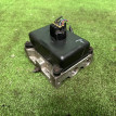 Блок клапанов гидроподвески Toyota Land Cruiser 200 2008-2022 4894060020 Toyota Land Cruiser 