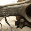 кулак передний в сборе левый VAG passat B5 Volkswagen Passat оригинальный номер 8D0407257AL