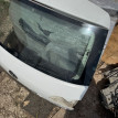 Дверь багажника volkswagen Touareg 2 nf белая Volkswagen Touareg оригинальный номер 7P6827025B