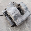 Суппорт передний левый Mercedes C W204 Mercedes-Benz C-klasse оригинальный номер A2044212381