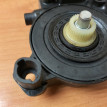 Мотор стеклоподъемника задний правый Volkswagen Volkswagen Polo оригинальный номер 6R0959812B