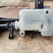 Замок лючка бензобака Mercedes-Benz M-класс W164 (2005—2008) Mercedes-Benz M-klasse оригинальный номер A2518200197