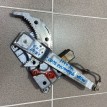 Стеклоподъемник задний правый Mazda Familia 2003 Mazda 2 оригинальный номер 3640161866