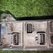 Блок предохранителей Chrysler Voyager 3/Caravan 3 Chrysler 200 оригинальный номер 4707933L