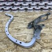 Петля крышки багажника правая Toyota Camry VIII (XV70)  оригинальный номер 64510-33181