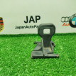 Кронштейн передний правый Audi Q3 2012 Audi Q3