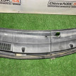 Решетка под лобовое стекло Toyota Yaris оригинальный номер 55781-0D220, 55782-0D150, 55783-0D130
