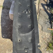Шумоизоляция капота Land Rover Discovery Sport Land Rover Discovery оригинальный номер FK72-16738-AC