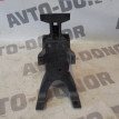 Кронштейн подлокотника Ford Focus 1 (б/у) Ford Focus оригинальный номер YS4XA047A20AD