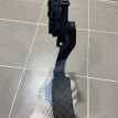 Педаль газа Volkswagen Passat 2001 г Volkswagen Passat оригинальный номер 8D1723523